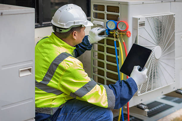 Professional Hvac Installation technician working in Olmstead, KY